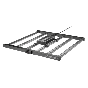 AC Infinity IONFRAME EVO6 LED Grow Light 500W mit Aluminiumrahmen, Kühlmodul und Digitalanzeige, schwarz-silberfarben